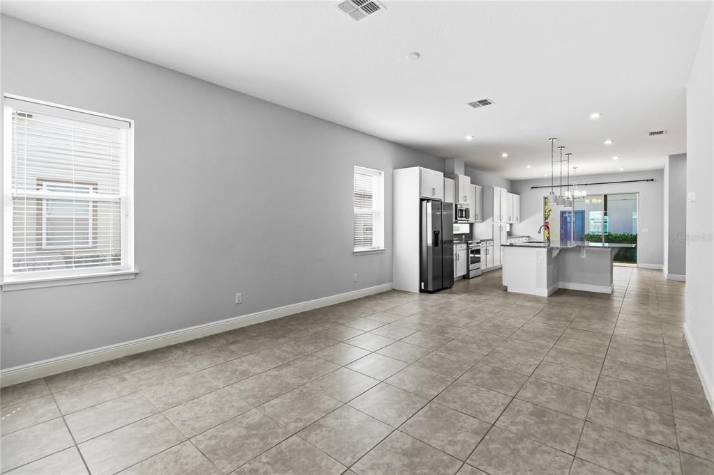 13026 Stoddart Avenue - Photo 7