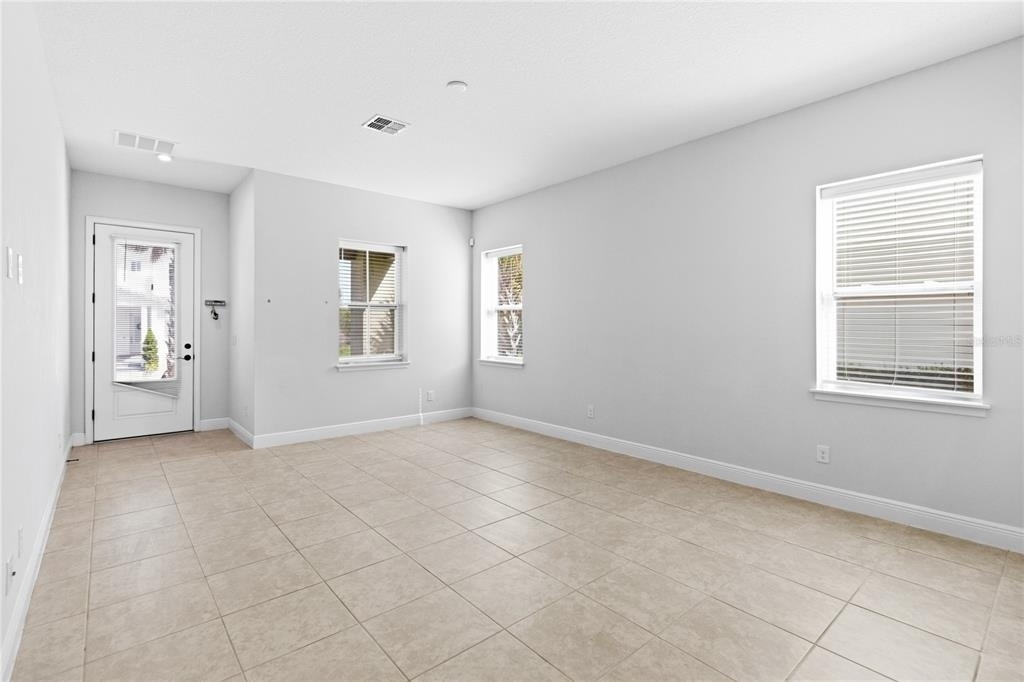 13026 Stoddart Avenue - Photo 6