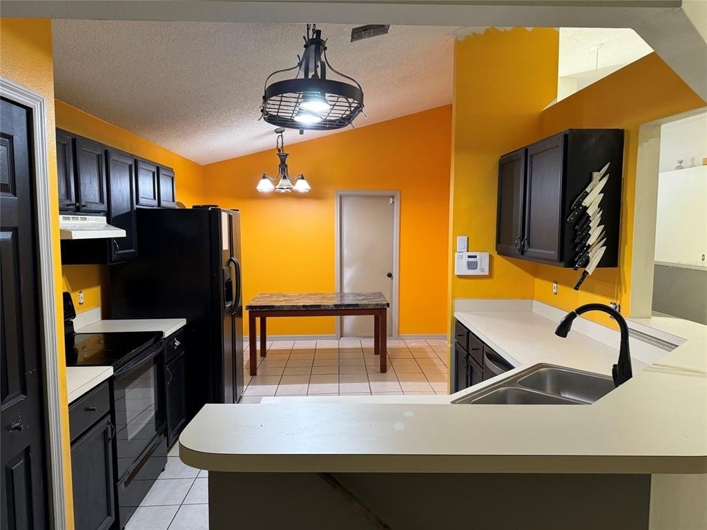 815 Delfino Place - Photo 2