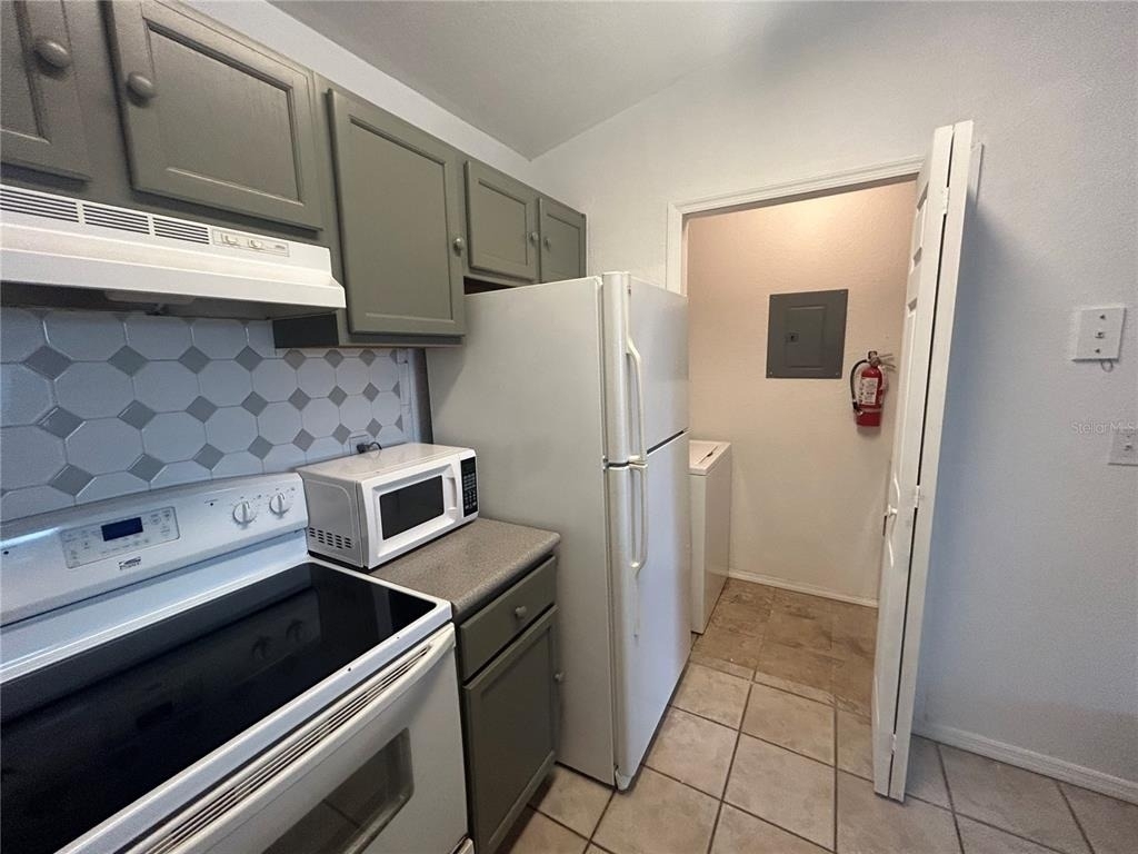 8939 Latrec Avenue - Photo 3