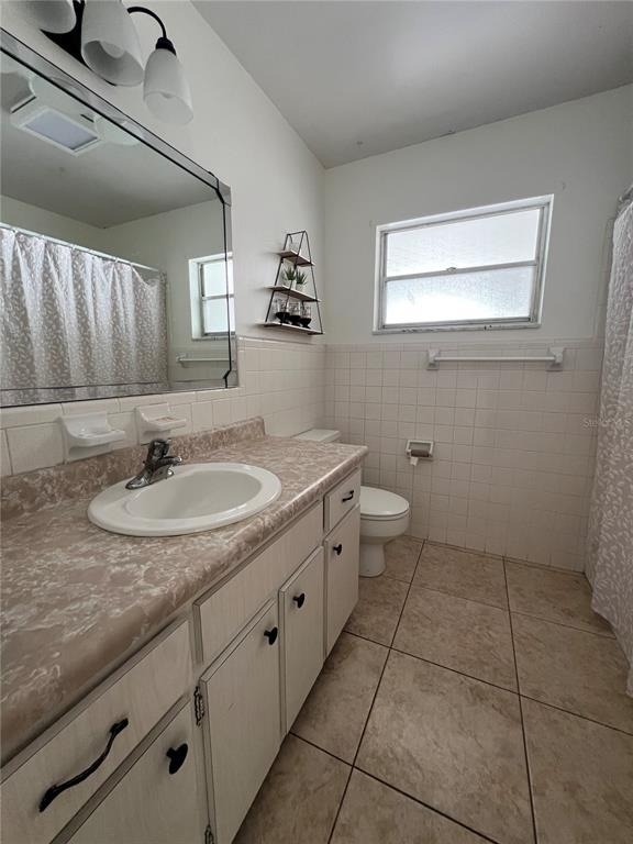 1238 Woodmere Dr - Photo 2
