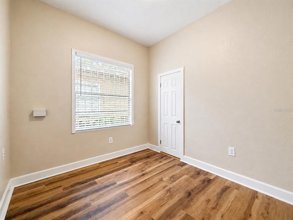 2124 W Chestnut Street - Photo 12