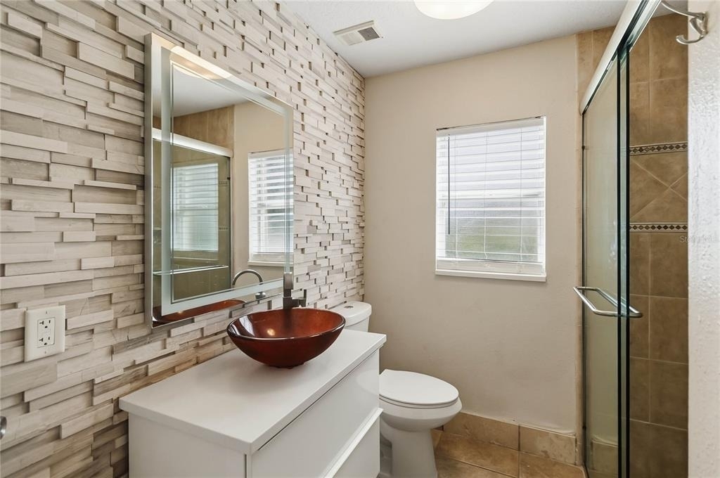 2226 Westbourne Drive - Photo 16