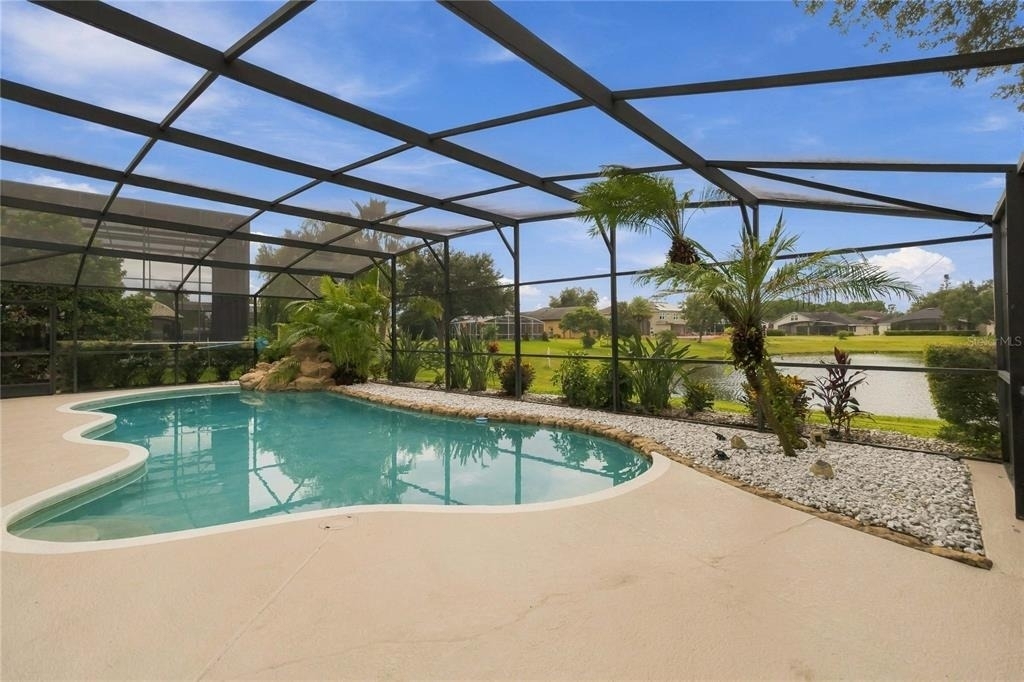 2226 Westbourne Drive - Photo 31