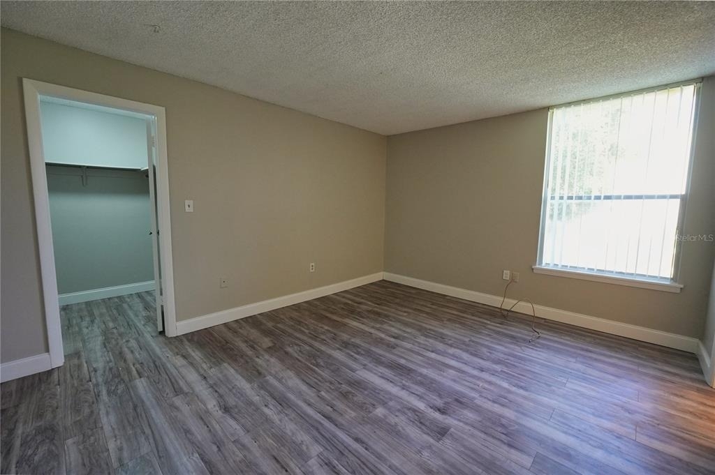 512 Orange Drive - Photo 13