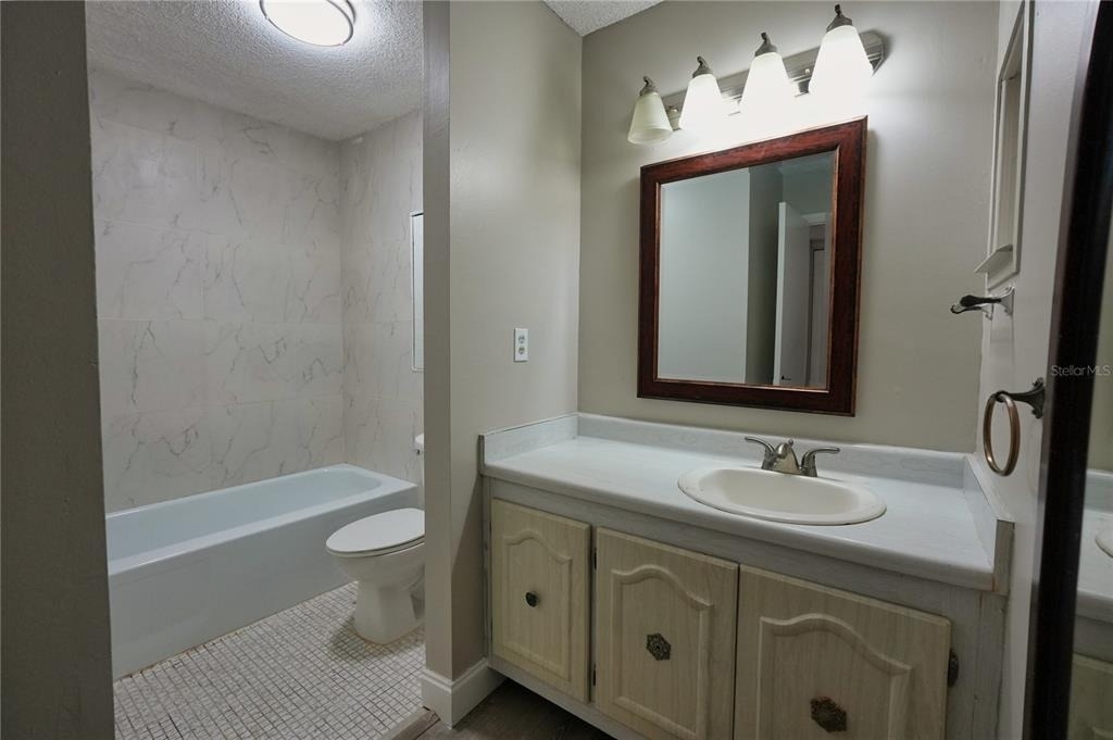 512 Orange Drive - Photo 11
