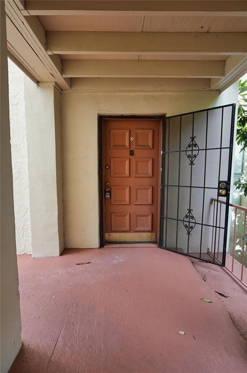512 Orange Drive - Photo 3