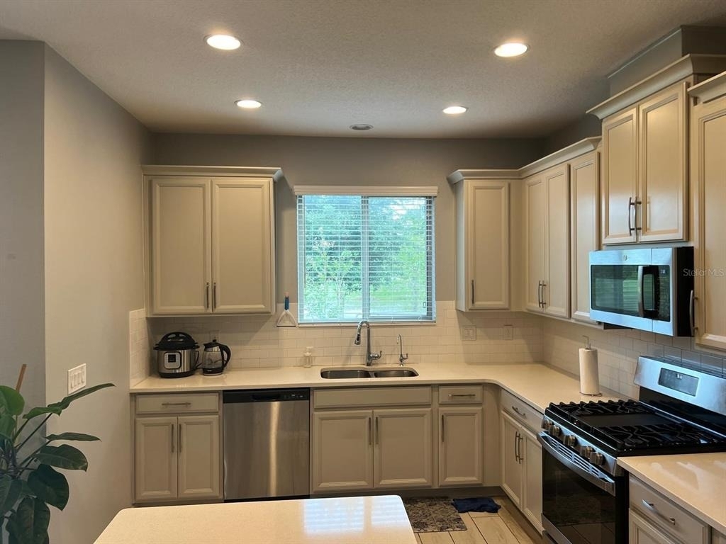 393 Evertree Loop - Photo 3