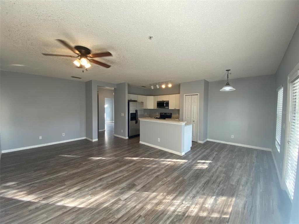 2076 Cypress Bay Boulevard - Photo 3