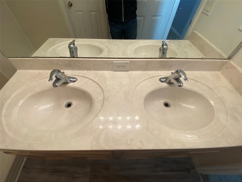 2076 Cypress Bay Boulevard - Photo 18