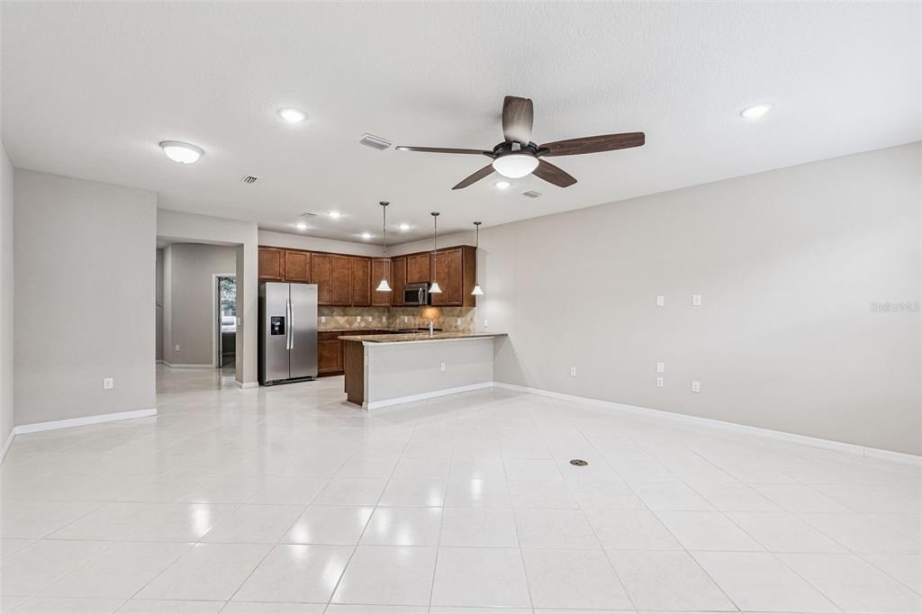 7260 Duxbury Ln - Photo 2