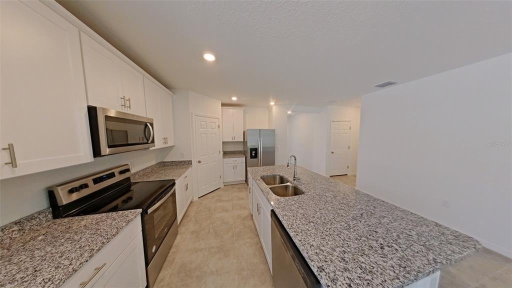 2404 White Tail Street - Photo 4