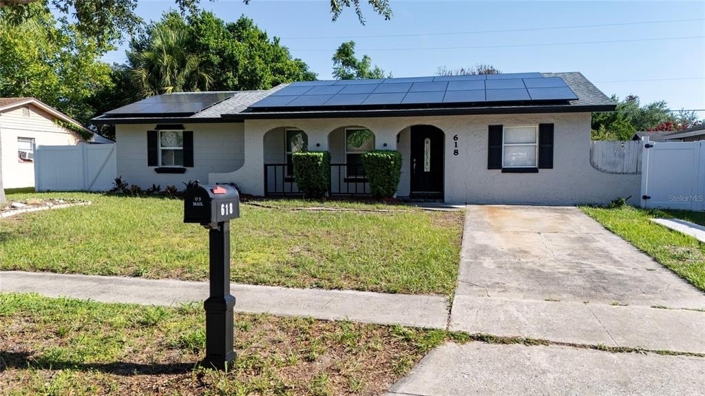 618 Jupiter Way - Photo 0