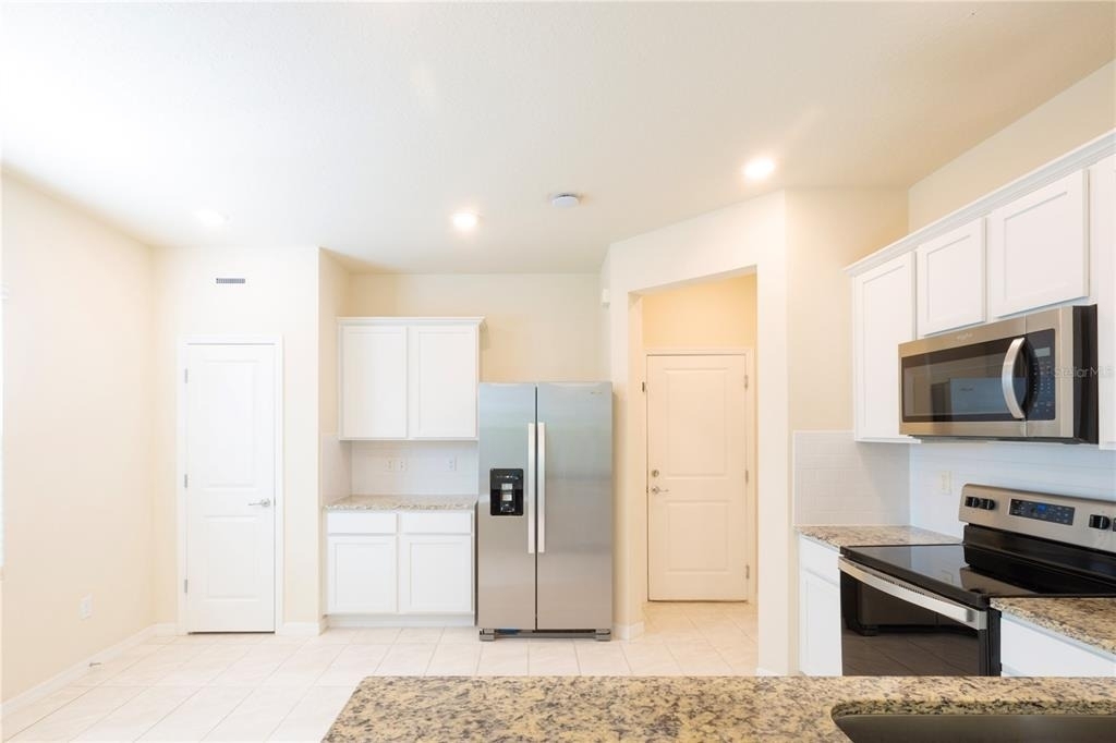 4609 Sparkling Shell Avenue - Photo 34