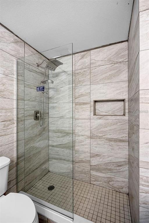 8065 Indian Creek Boulevard - Photo 7
