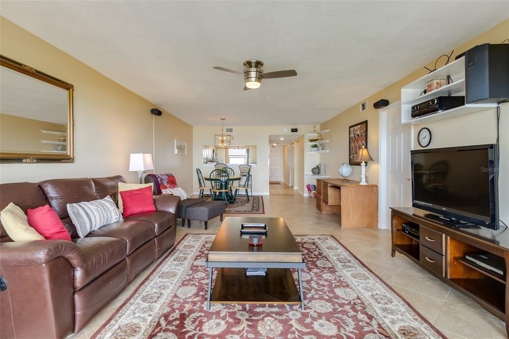 555 Harrison Avenue - Photo 6