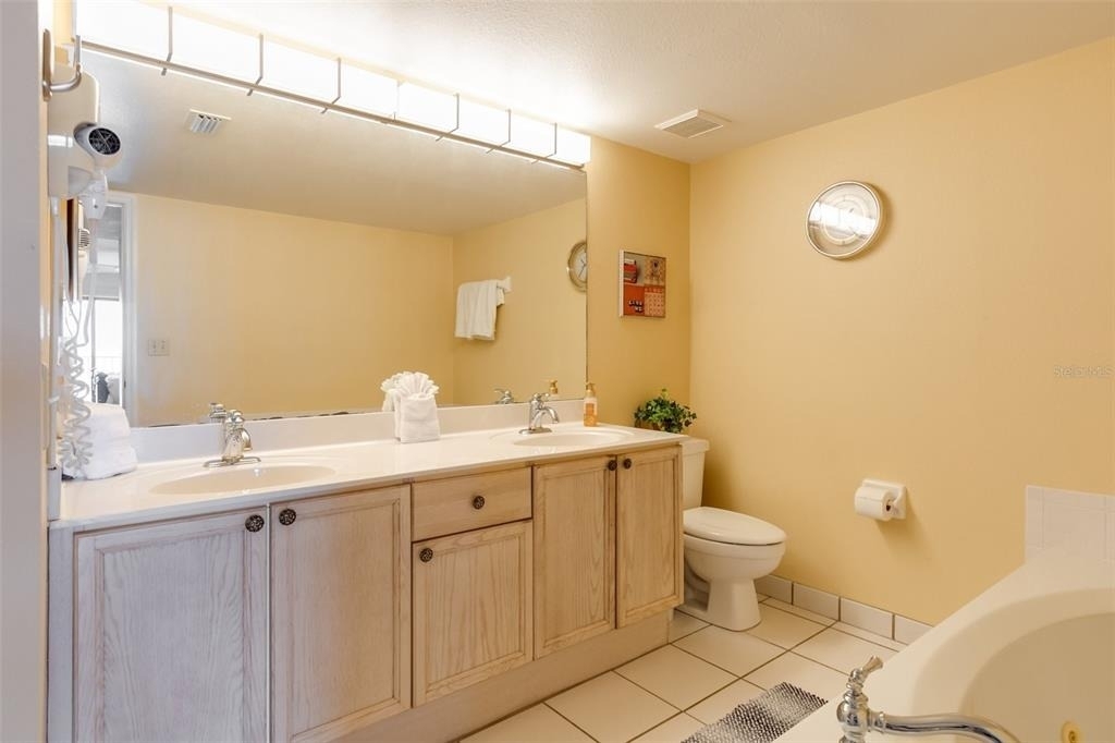 555 Harrison Avenue - Photo 10