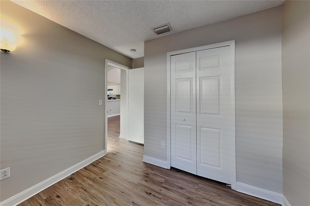 530 Scarlet Maple Court - Photo 9