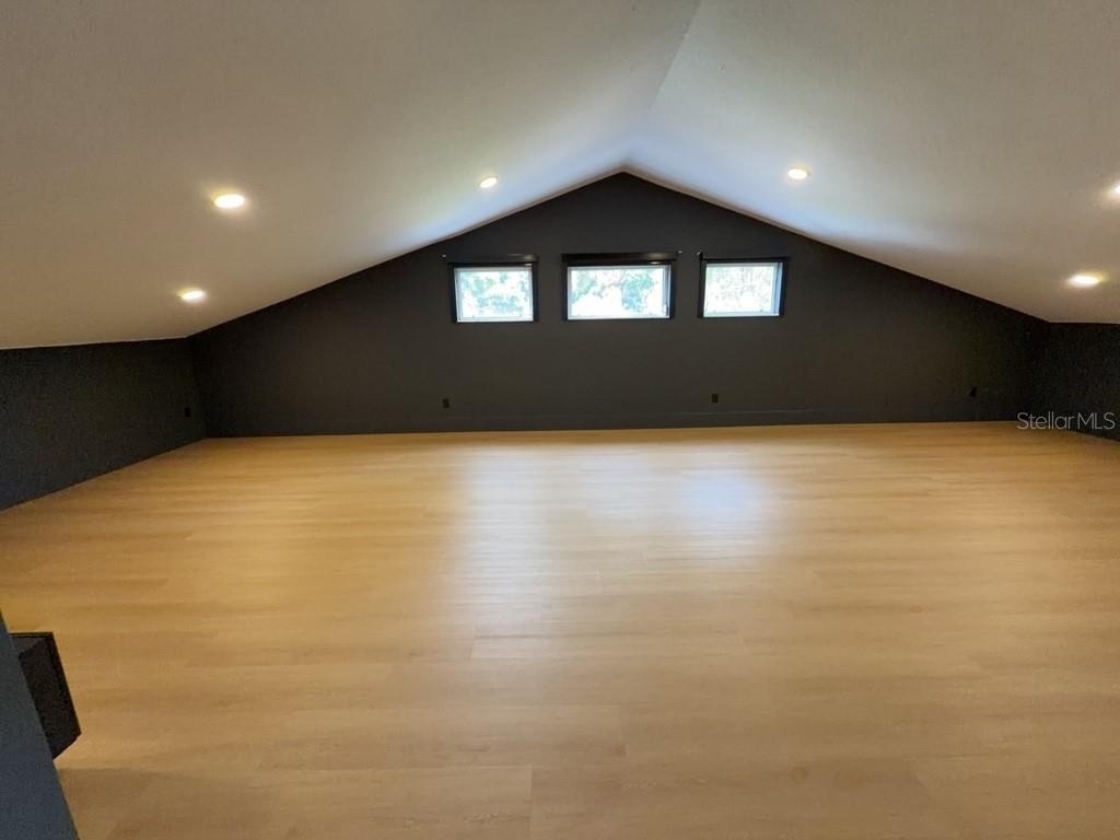 8131 Vineland Oaks Boulevard - Photo 4