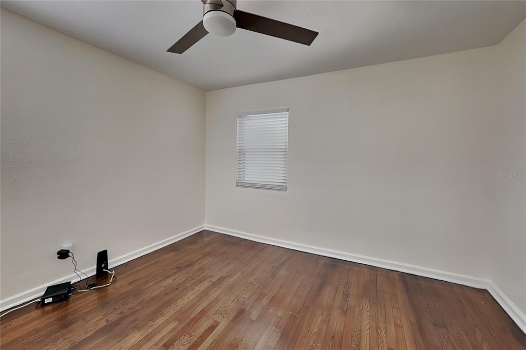 270 W Pineloch Avenue - Photo 12