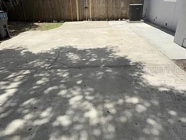270 W Pineloch Avenue - Photo 13