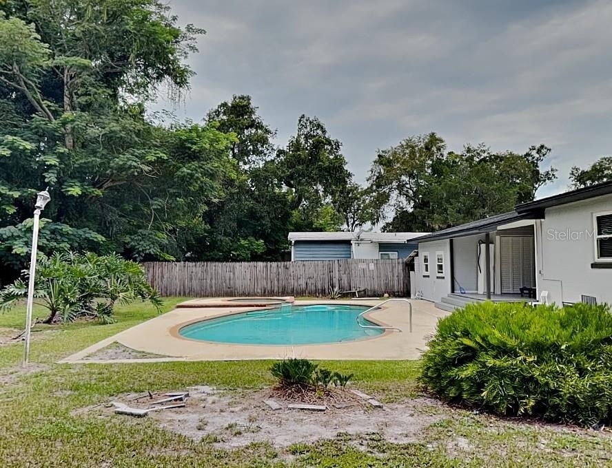 270 W Pineloch Avenue - Photo 15