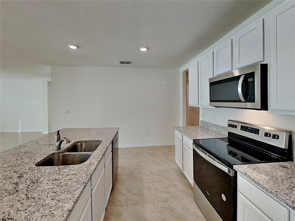 1004 Brooklet Drive - Photo 4