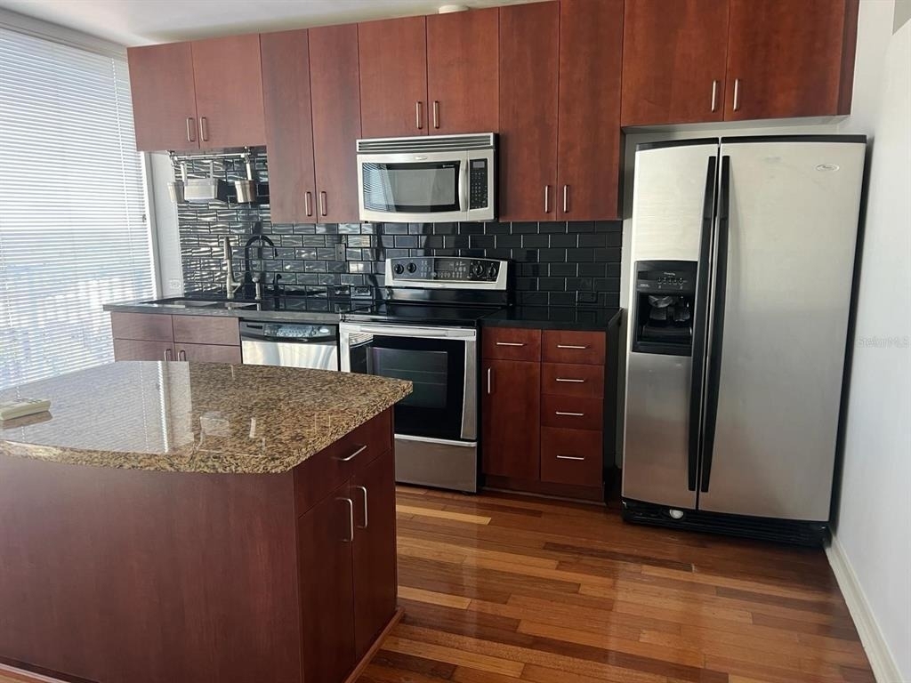 155 S Court Avenue - Photo 5
