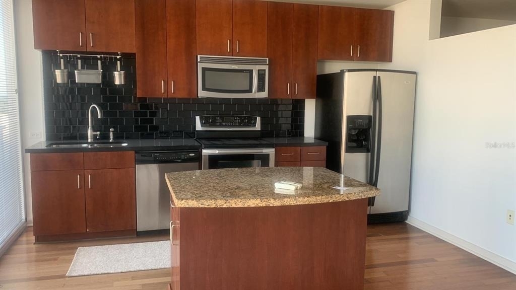 155 S Court Avenue - Photo 6