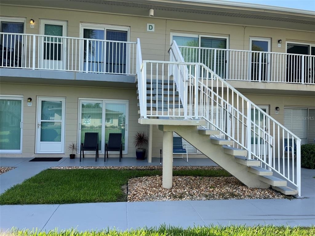 335 N Causeway - Photo 2