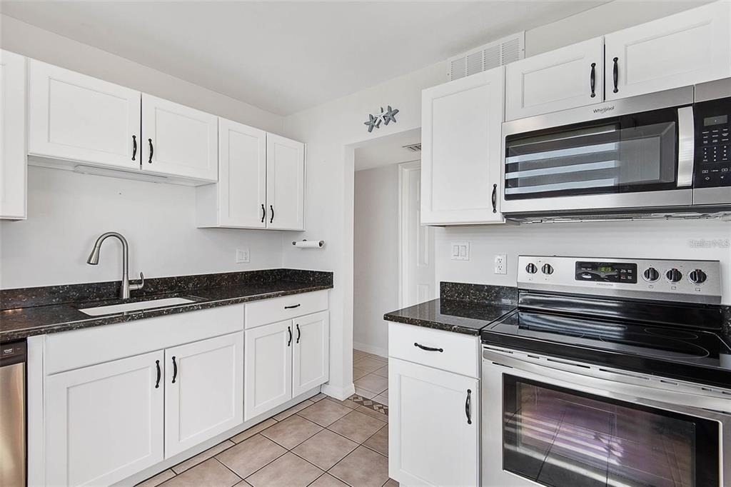 3360 Ocean Shore Boulevard - Photo 10