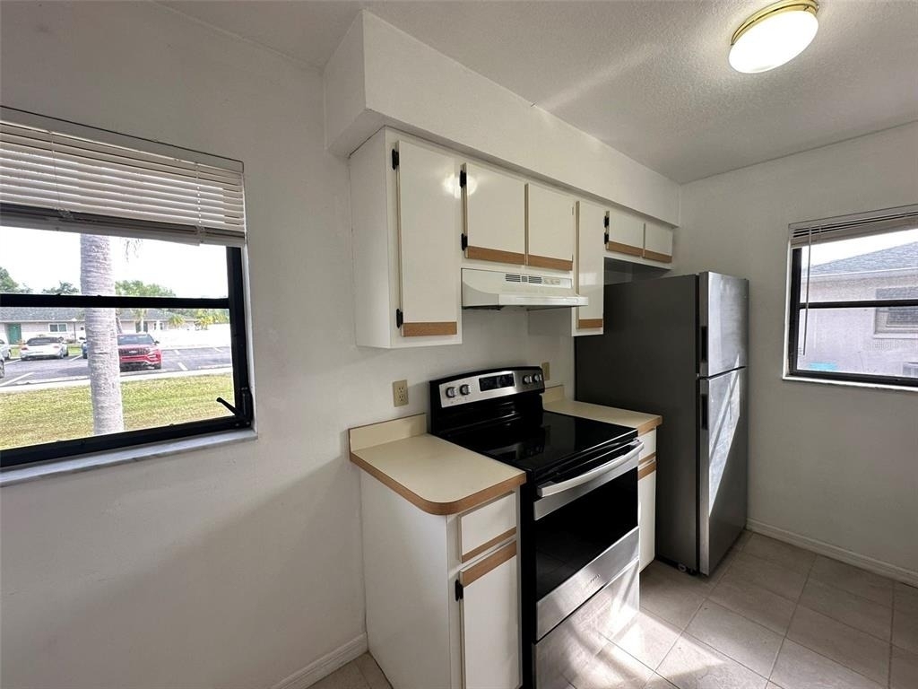 24540 Harborview Road - Photo 2