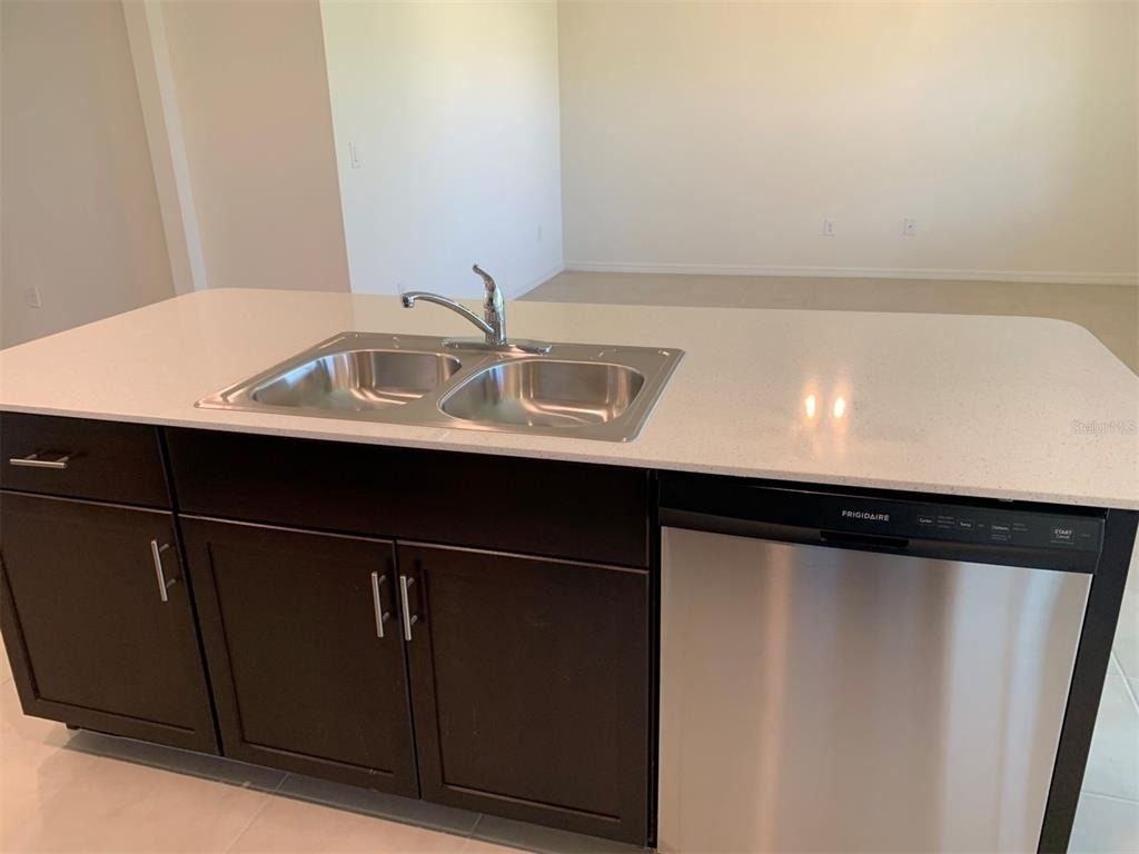 341 Tandil Street - Photo 3