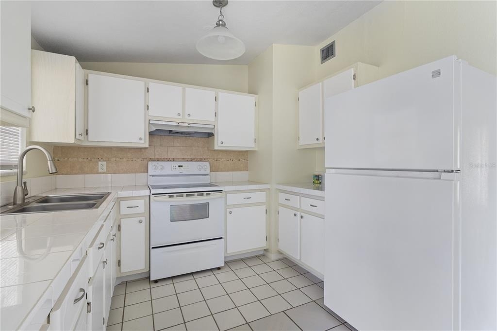 22312 Lasalle Road - Photo 11