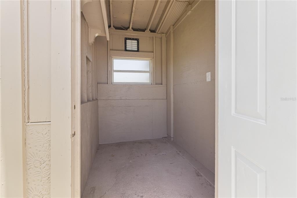22312 Lasalle Road - Photo 37