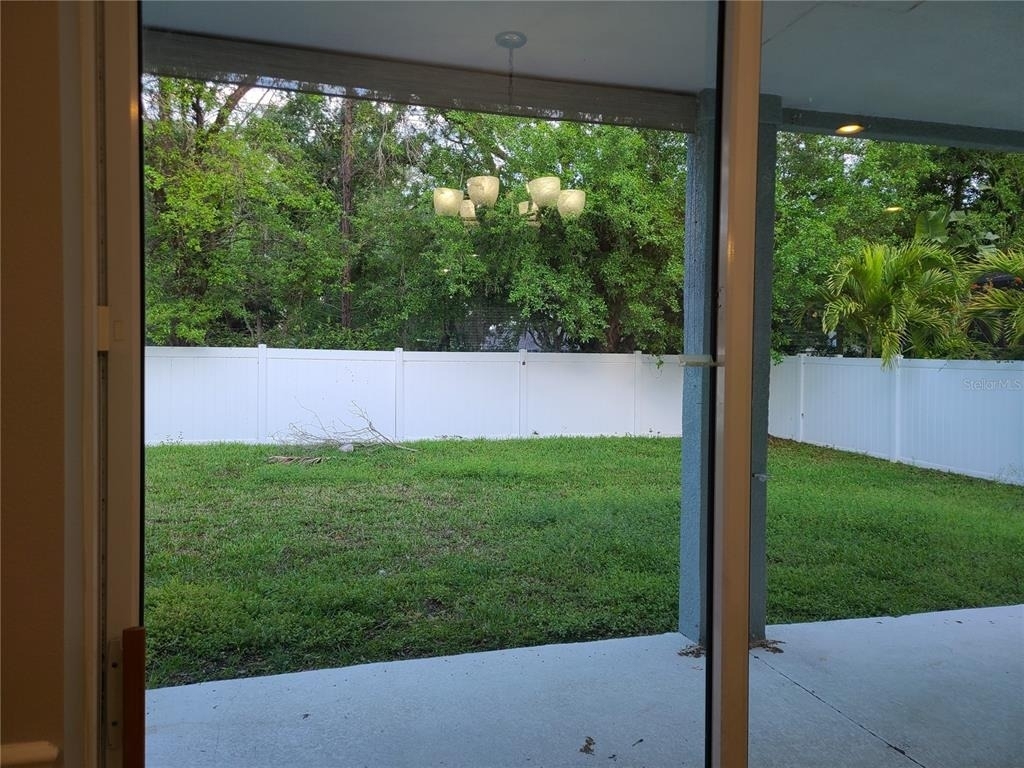 6122 39th Court E - Photo 8