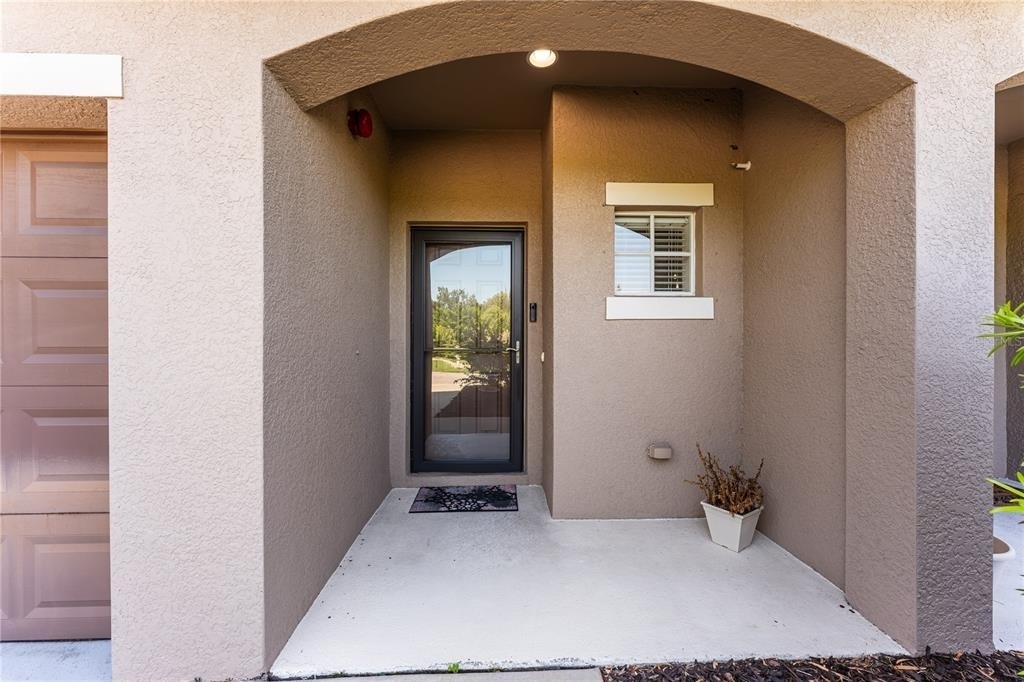 1346 Grantham Drive - Photo 2