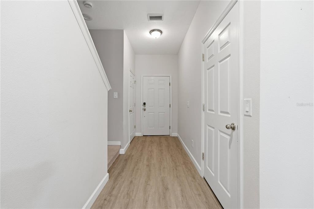 1346 Grantham Drive - Photo 4