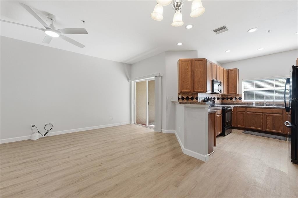 1346 Grantham Drive - Photo 10