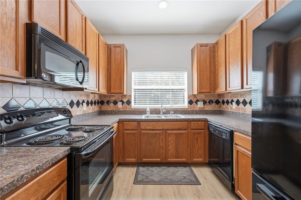 1346 Grantham Drive - Photo 12