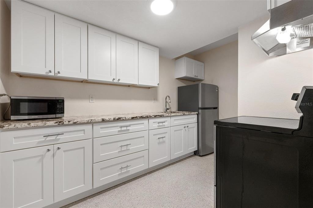 308 Ohio Place - Photo 7