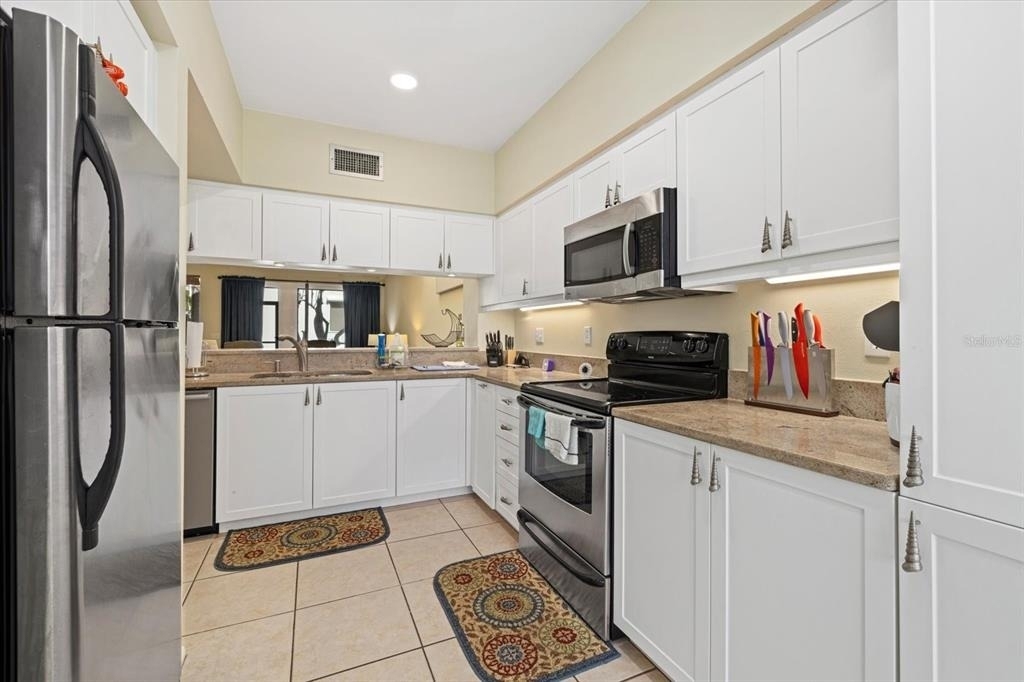 2012 Harbourside Drive - Photo 8