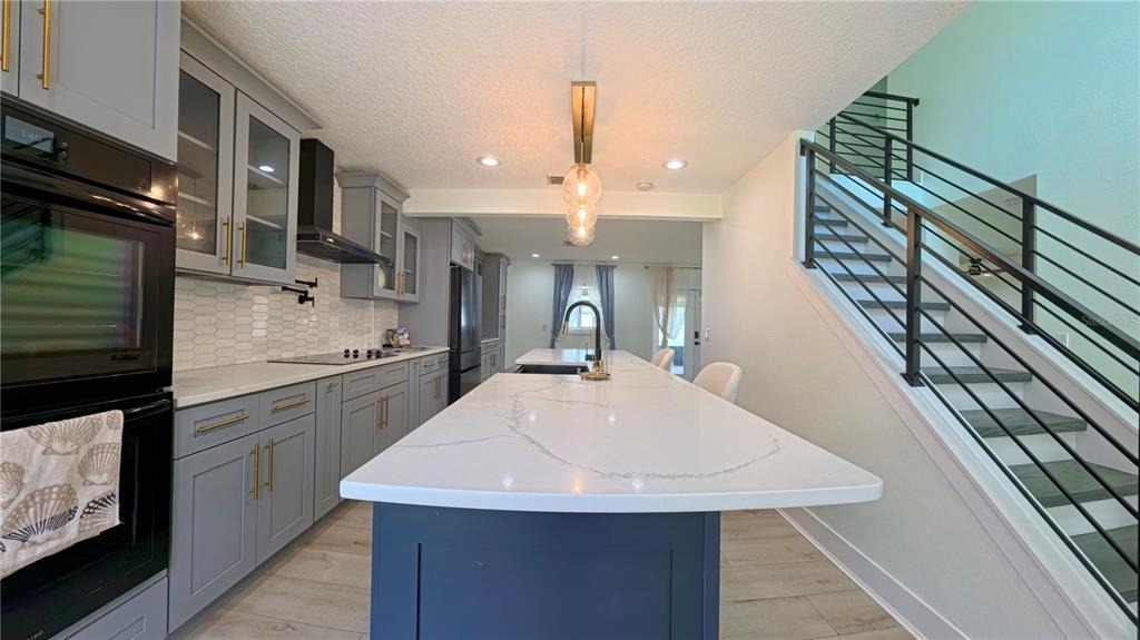 16948 Corner Hill Court - Photo 2