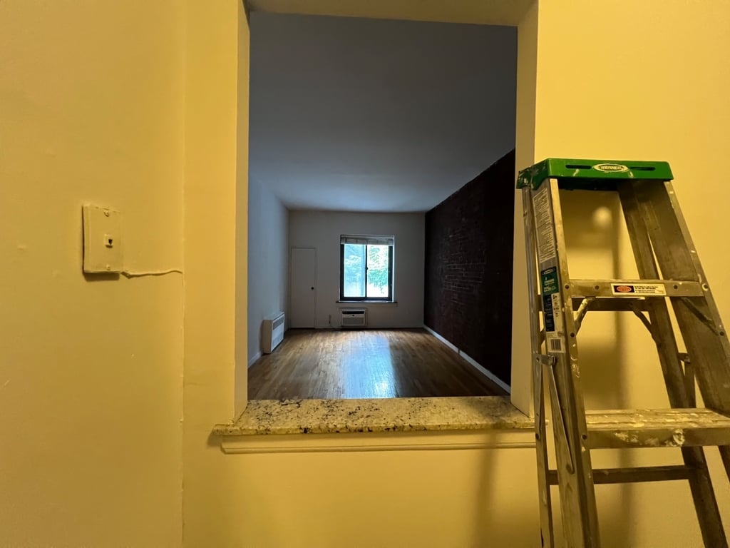 425 East 80th Street - Photo 3