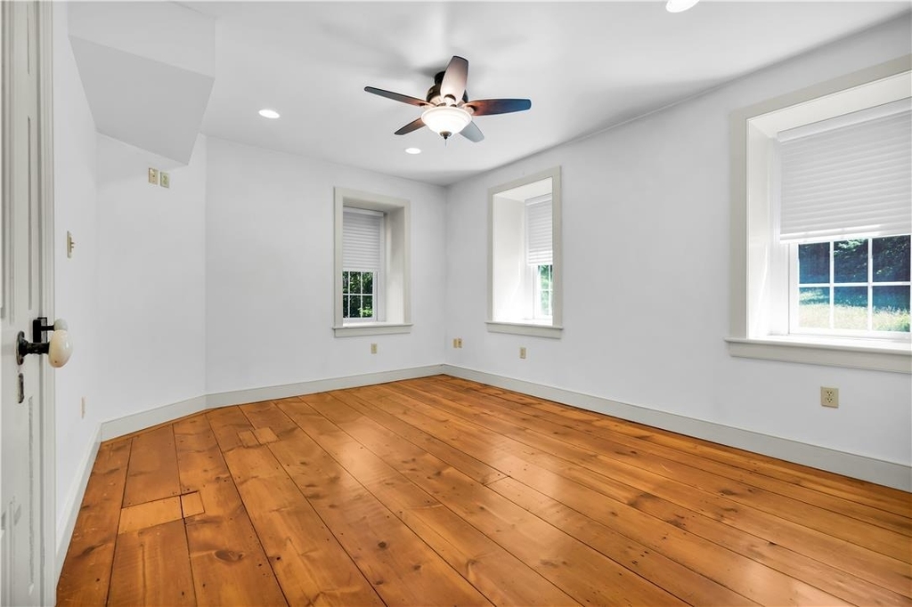 2408 Applewood Drive - Photo 12