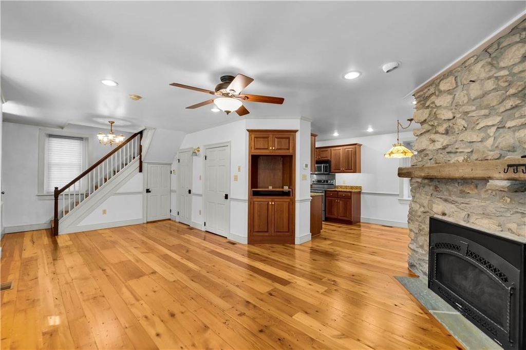 2408 Applewood Drive - Photo 4