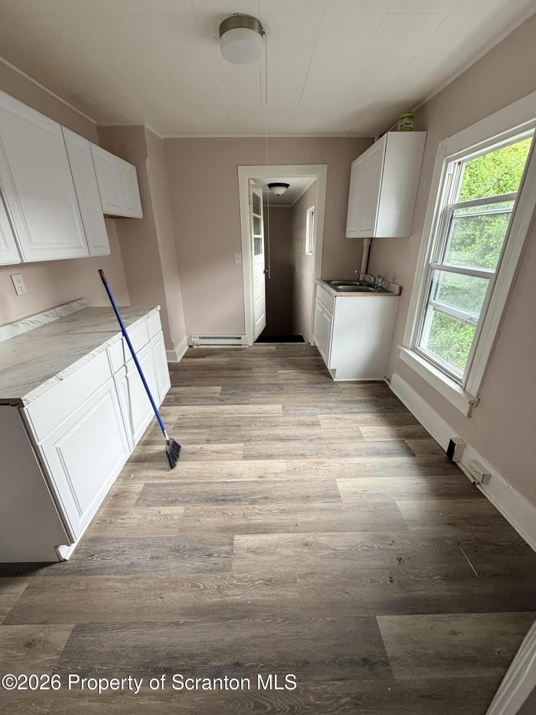 371 Park Avenue - Photo 1