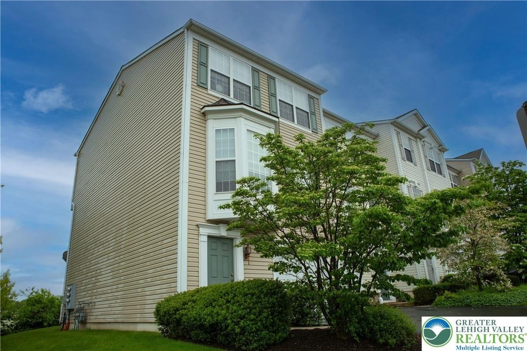 5293 Chandler Way - Photo 1