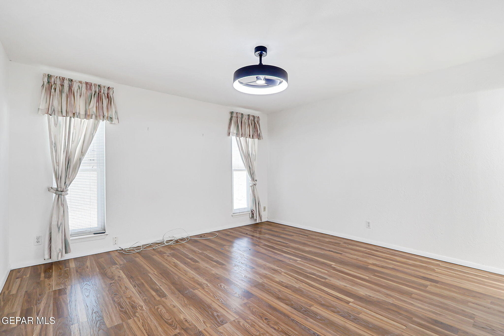 3223 Isla Morada Drive - Photo 11