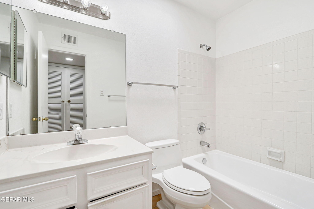 3223 Isla Morada Drive - Photo 16